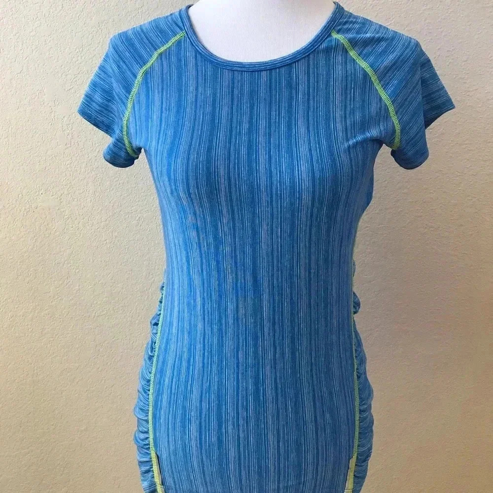 90 Degrees by Reflex Active Top